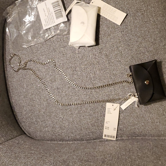 Mini Crossbody Bags (Black & White) - Picture 4 of 6